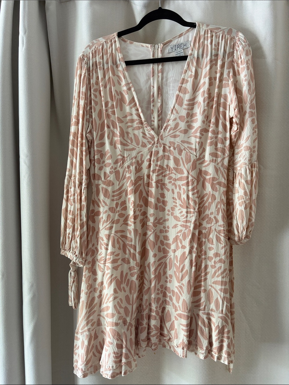 YIREH Blush Leaf V-Neck Long Sleeve Dress